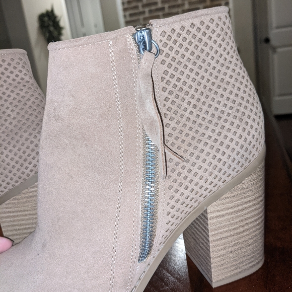 Ankle Booties Boots Taupe - Picture 3 of 8